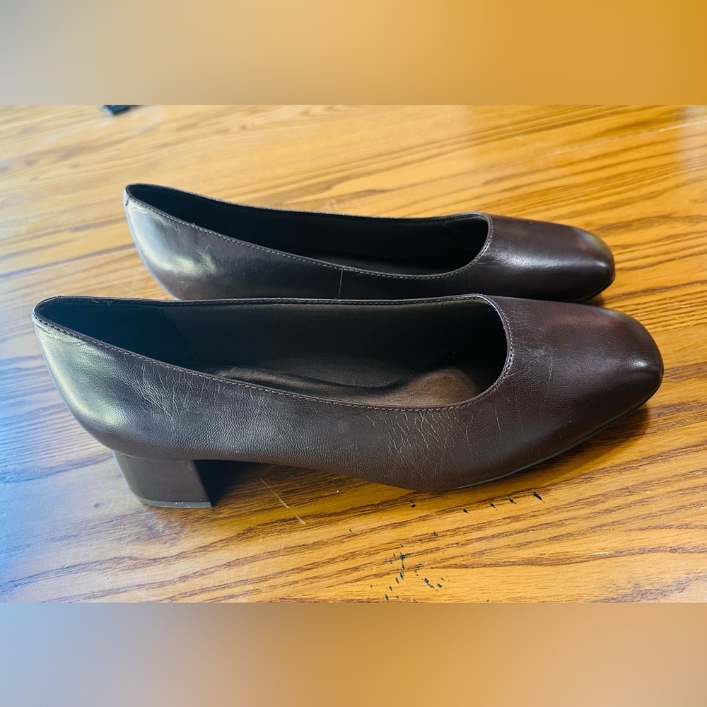 Trotters Women's Brown Leather Lola Pump Heels Shoes 9WW (shoe17)